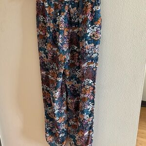 Trovata Birds of Paradis silk floral joggers. New without tag. Size:Extra small